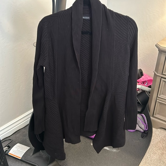 White House Black Market Cardigan Ribbed Size Small Longer in Front - Picture 1 of 6